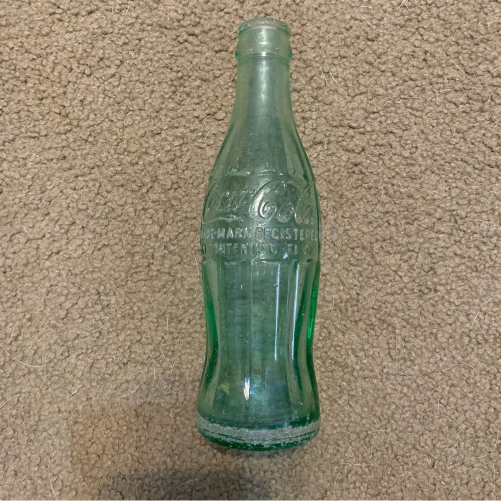 Vintage 1947 Coca-Cola Embossed Hobble Skirt Bottle 6 oz Muncie Indiana On Base
